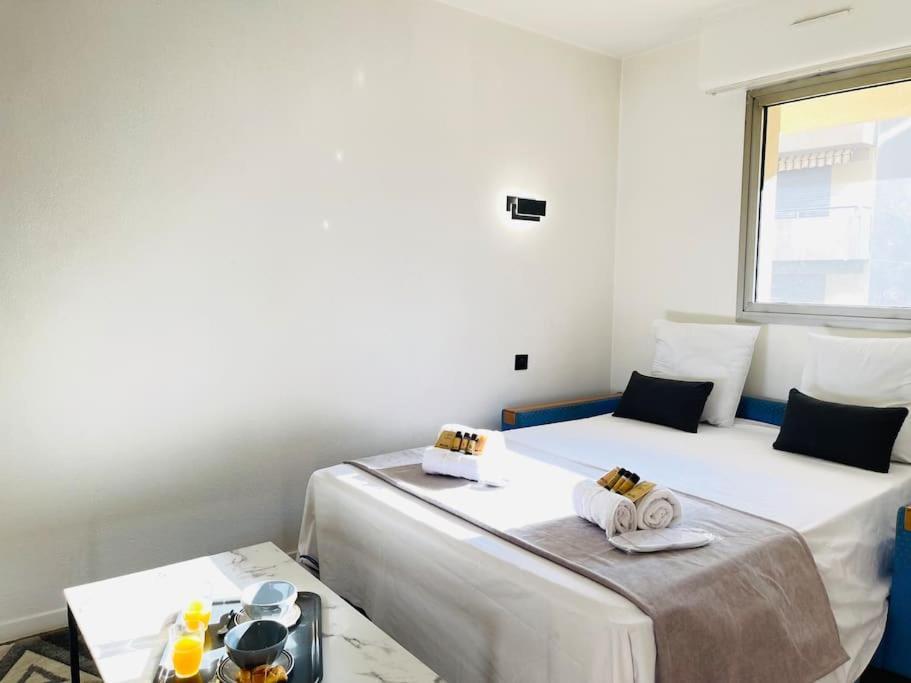 Le Chevrefeuille - Easystay83 Saint-Raphaël Exteriör bild